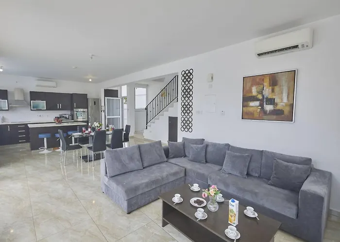 Pearl Pe15 Villa Protaras